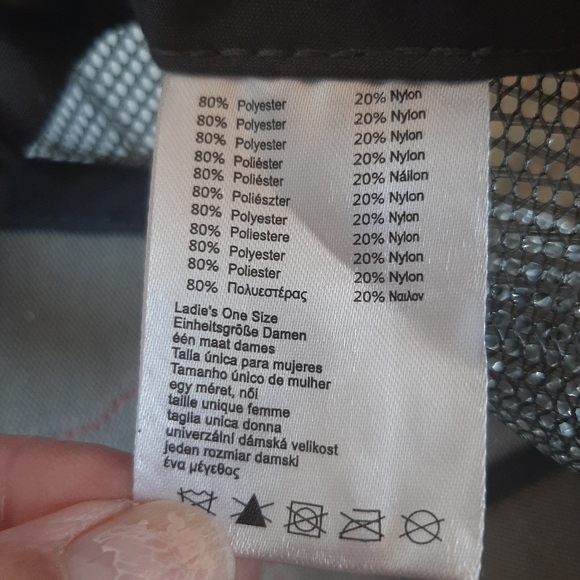 GLITTER SNAPBACK CAP - Picture 7 of 9